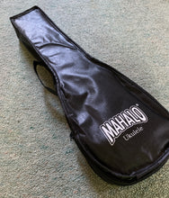 Load image into Gallery viewer, Mahalo Gloss Green Soprano Uke