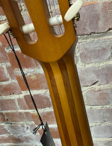 Valencia Classic VC204H Natural 4/4 HYBRID