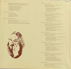 Jethro Tull- Living in the past